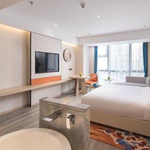 Superior Business King Bed Room
