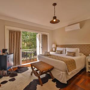 Luxury Suite with Balcony
