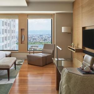 Premium King Room