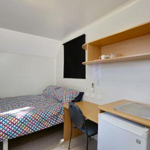 Compact Queen Van Room