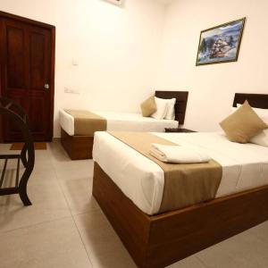 Queen Room with Garden View
