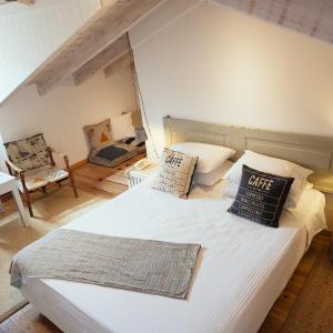 Deluxe Loft with balcony and Partial Sea View Amymone Building (3rd floor) 