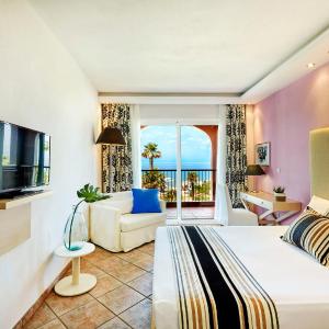 Double Room with Front Sea View