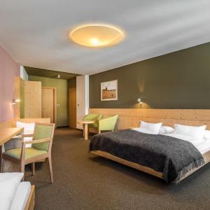 Quadruple Room with Bathroom