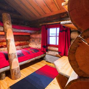 Large Chalet (East Village)