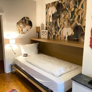 Single Room with Private External Bathroom