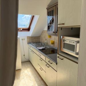 Studio with Balcony - close to Hotel