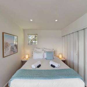 One-Bedroom Apartment with Balcony and Water View