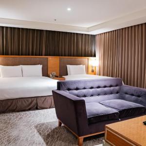 Family triple room