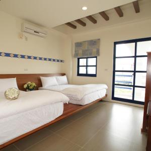 Standard Queen Room with Two Queen Beds