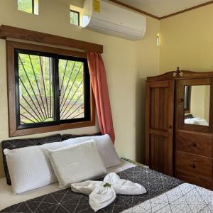 One-Bedroom Bungalow