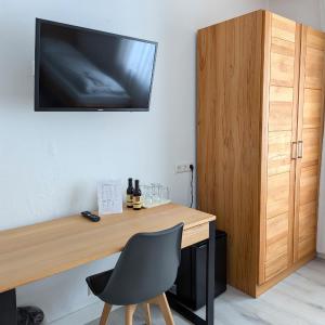 Triple Room with Private Bathroom