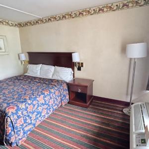 King Room - Non-Smoking