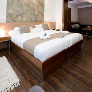 Double or Twin Room with Garden View