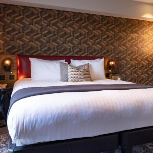 Premium King Room