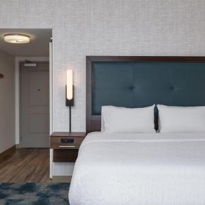 King Room - Non-Smoking