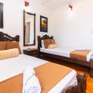Economy Triple Room