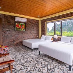 Quadruple Room with Balcony