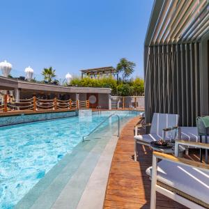 Double Room with Pool View