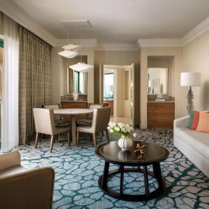 2 Bedroom Skyline Suite