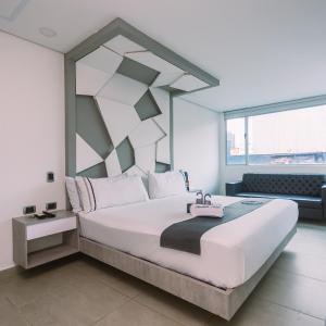 Deluxe Suite with Spa Bath