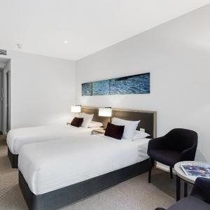 Bauer King Room