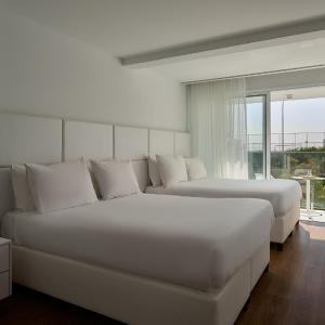 Deluxe Room Urban View (Two King Beds)