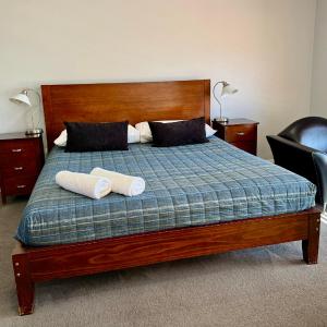 Deluxe King Suite