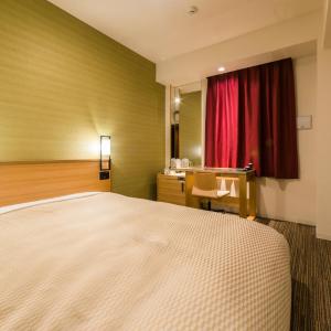 Queen Room - Non-Smoking