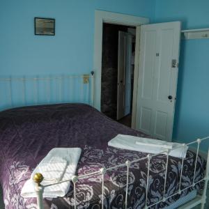 Ocean View Room with Shared Bathroom rm. 101