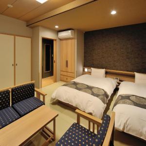Triple Room with Bath- Non-Smoking - No Daily Cleaning