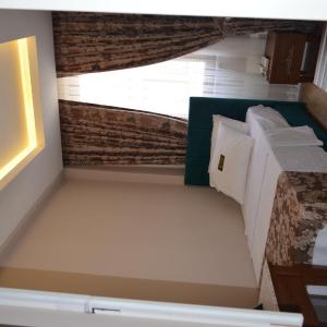 Single Room with Bathroom