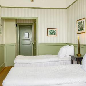 Double Room with Balcony and Sea View
