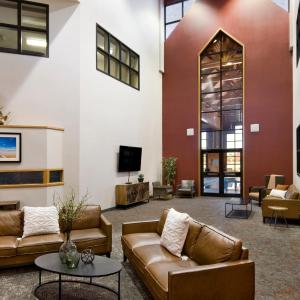 King Room with Atrium View