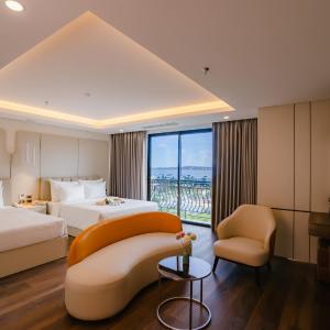 Deluxe Quadruple Room