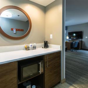 Studio Suite with Two Queen Beds and Sofa Bed - Non-Smoking