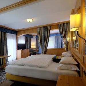 Suite (2 Adults)