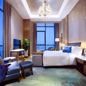  Chairman Suite