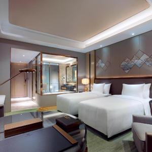 Grand Deluxe Twin Room