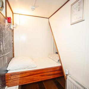 Single Room with Private Bathroom