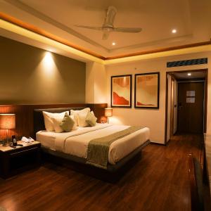 Club Double or Twin Room : 10% Discount on SPA, Early Check/Checkout by 12pm (Subject to Availability)