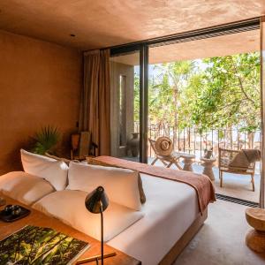 Deluxe Double Room with Bath