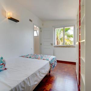 Sunrise Beach Villa - 6 Bedrooms