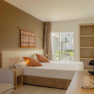 Premium Double or Twin Room with Terrace