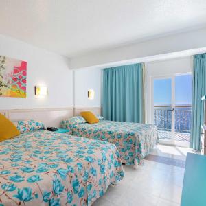 Double or Twin Room with Extra Bed with Sea View (3 Adults)