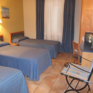 Triple Room