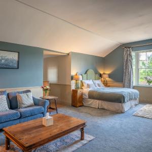 Deluxe Family Suite