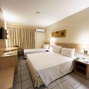 Standard Triple Room with City View