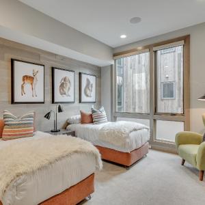 Suite with Mountain View