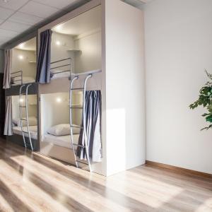 20-bed female dorm